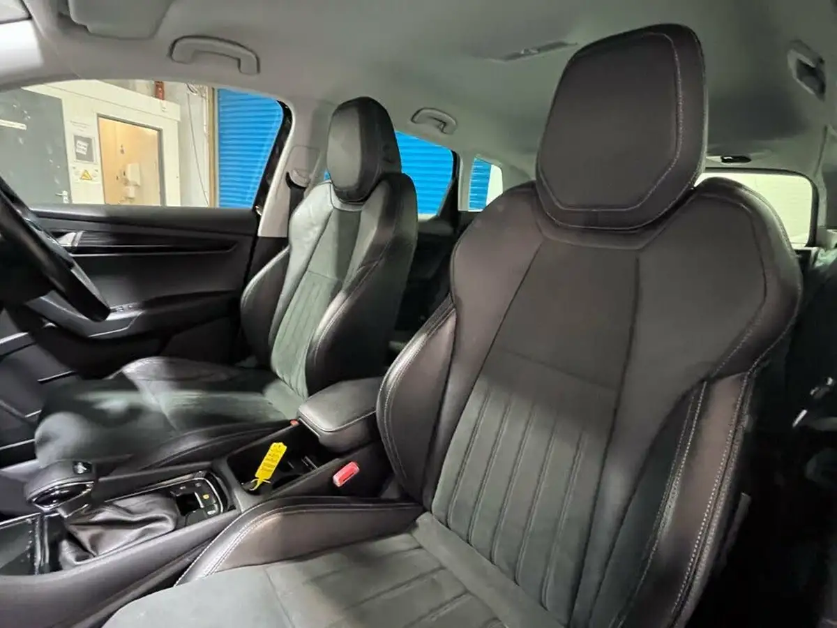 2020-skoda-karoq-15-tsi-se-l-dsg-big-17