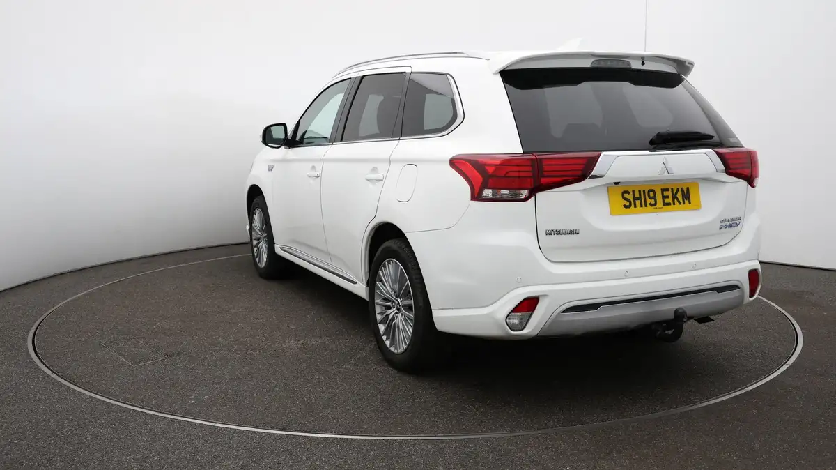 2019-mitsubishi-outlander-24-4h-phev-big-53