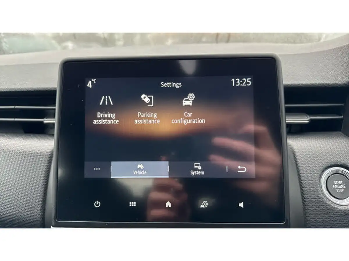2022-renault-clio-10-tce-evolution-big-24