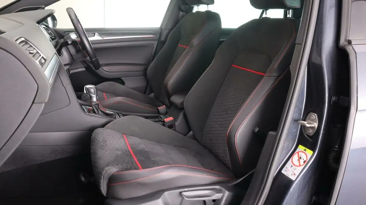 2018-volkswagen-golf-20-tsi-gti-performance-ss-5d-dsg-big-13