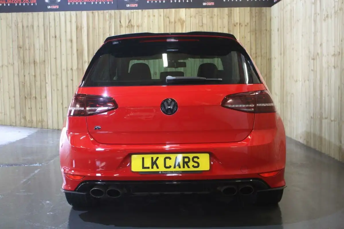 2014-volkswagen-golf-20-tsi-r-bmtss-3d-dsg-big-7