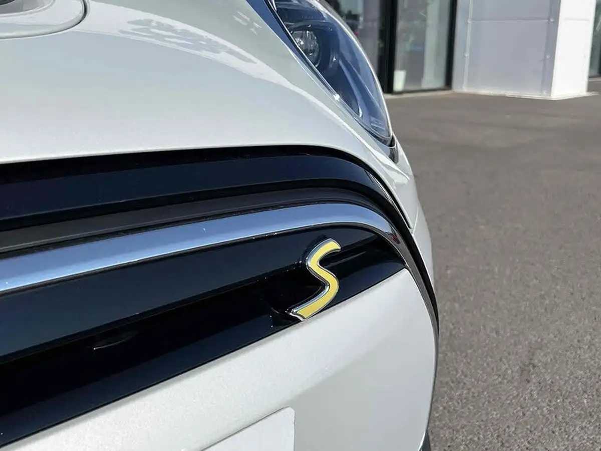 2021-mini-cooper-e-cooper-s-2-big-19