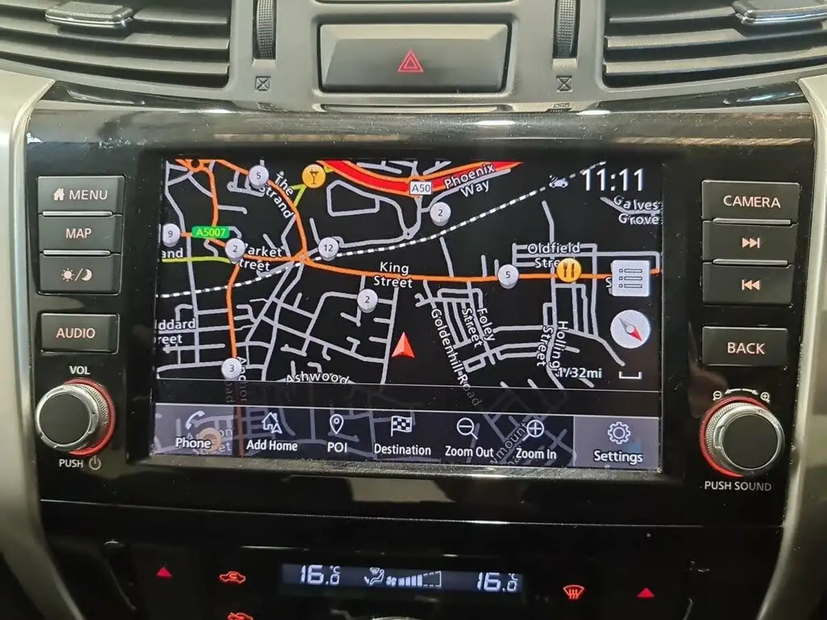 2021-nissan-navara-23dci-tt-tekna-8-navileather-auto-big-1