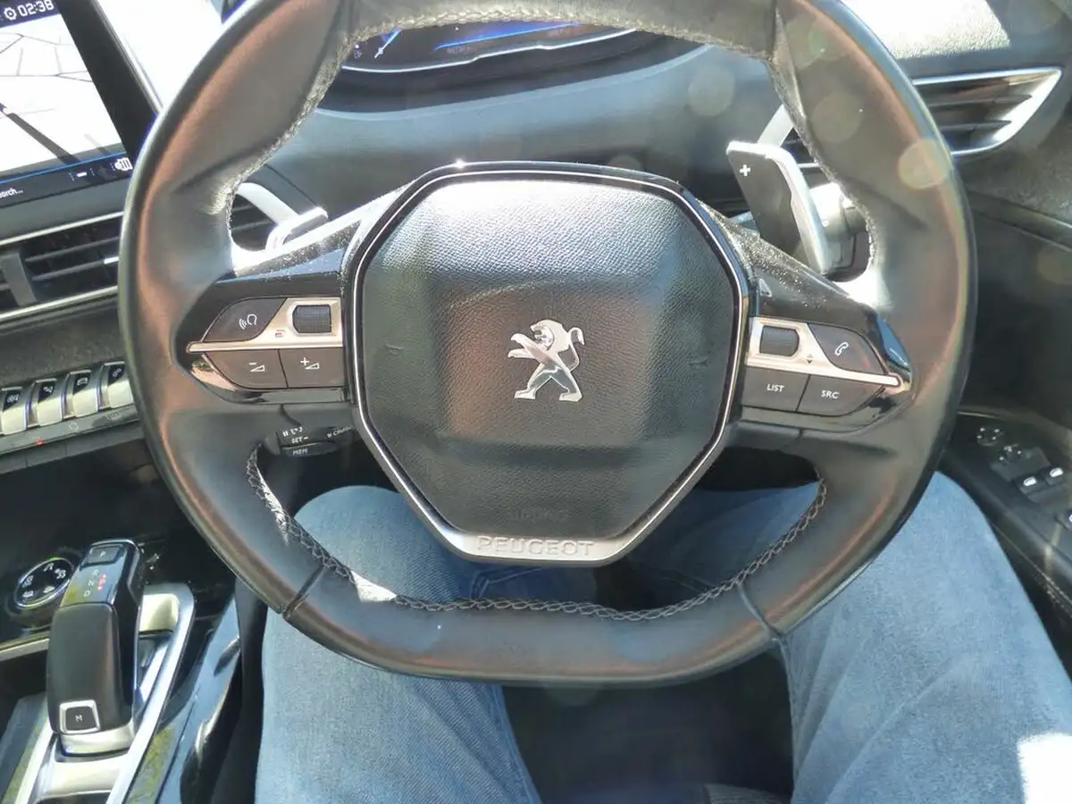 2017-peugeot-3008-suv-16-thp-allure-big-26