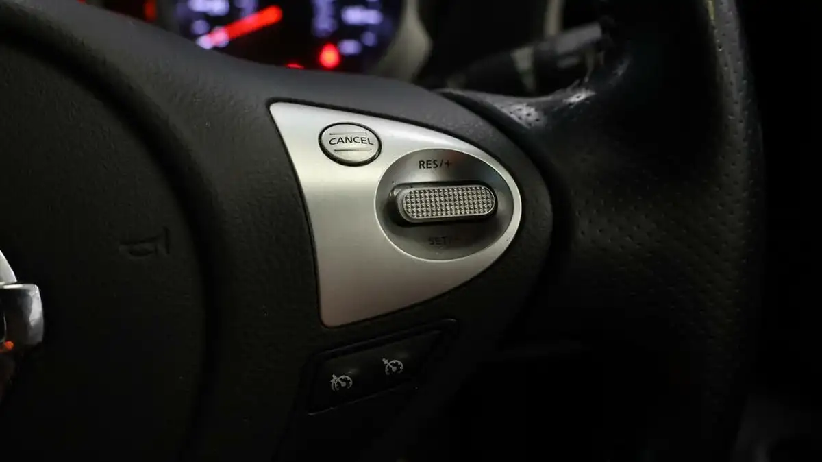 2018-nissan-juke-16-tekna-117ps-1598cc-xtronic-cvt-big-22