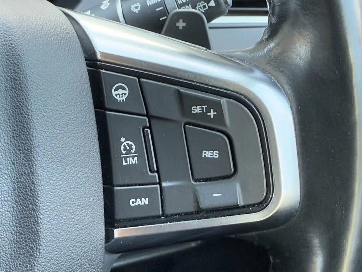 2015-land-rover-discovery-sport-22td-hse-awd-auto-big-35
