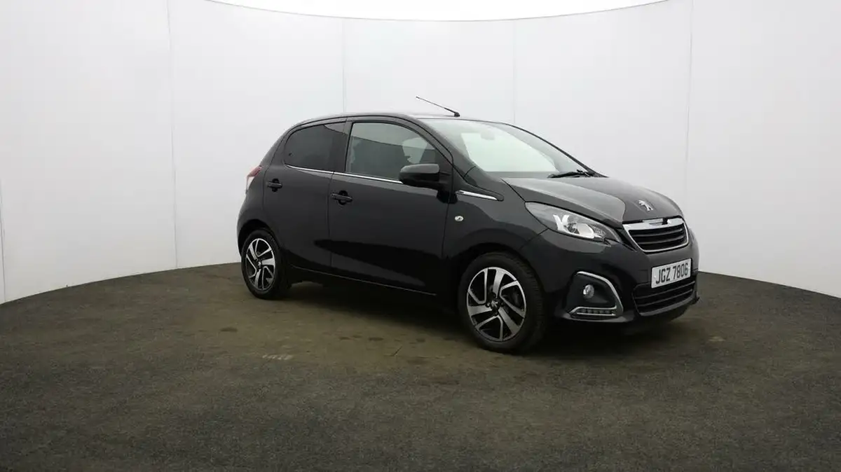 2018-peugeot-108-12-puretech-allure-hatchback-5d-big-0