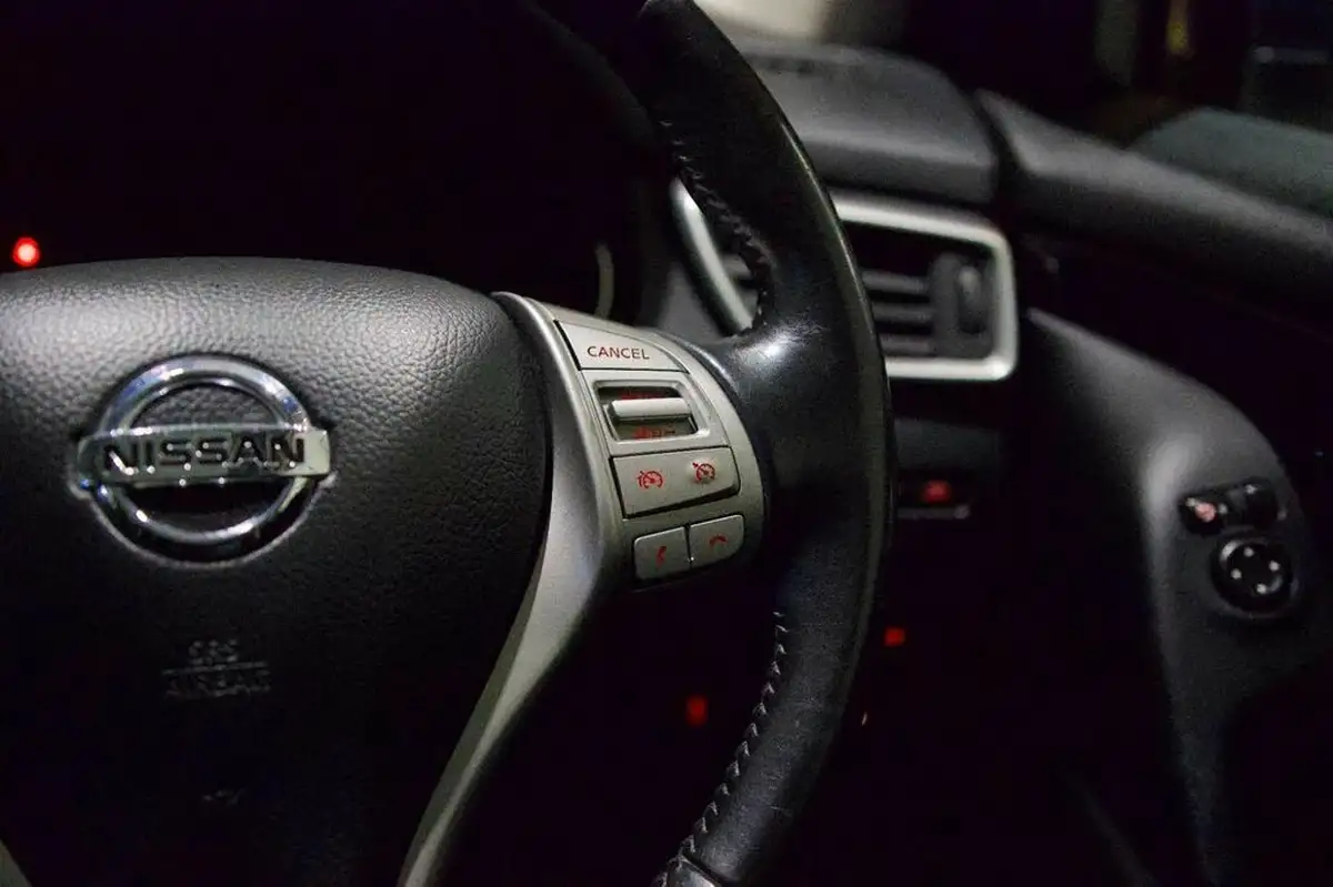 2015-nissan-qashqai-16dci-tekna-big-20