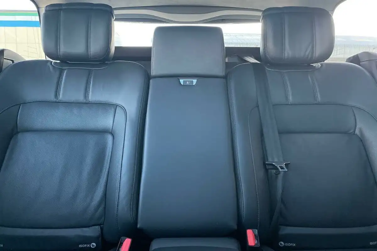 2019-land-rover-range-rover-20-p400e-autobiography-big-44