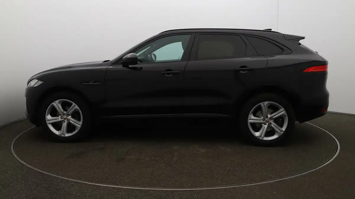 2021-jaguar-f-pace-20-i4d-chequered-flag-180ps-big-58