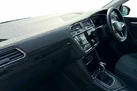 2020-volkswagen-tiguan-15-tsi-elegance-small-1
