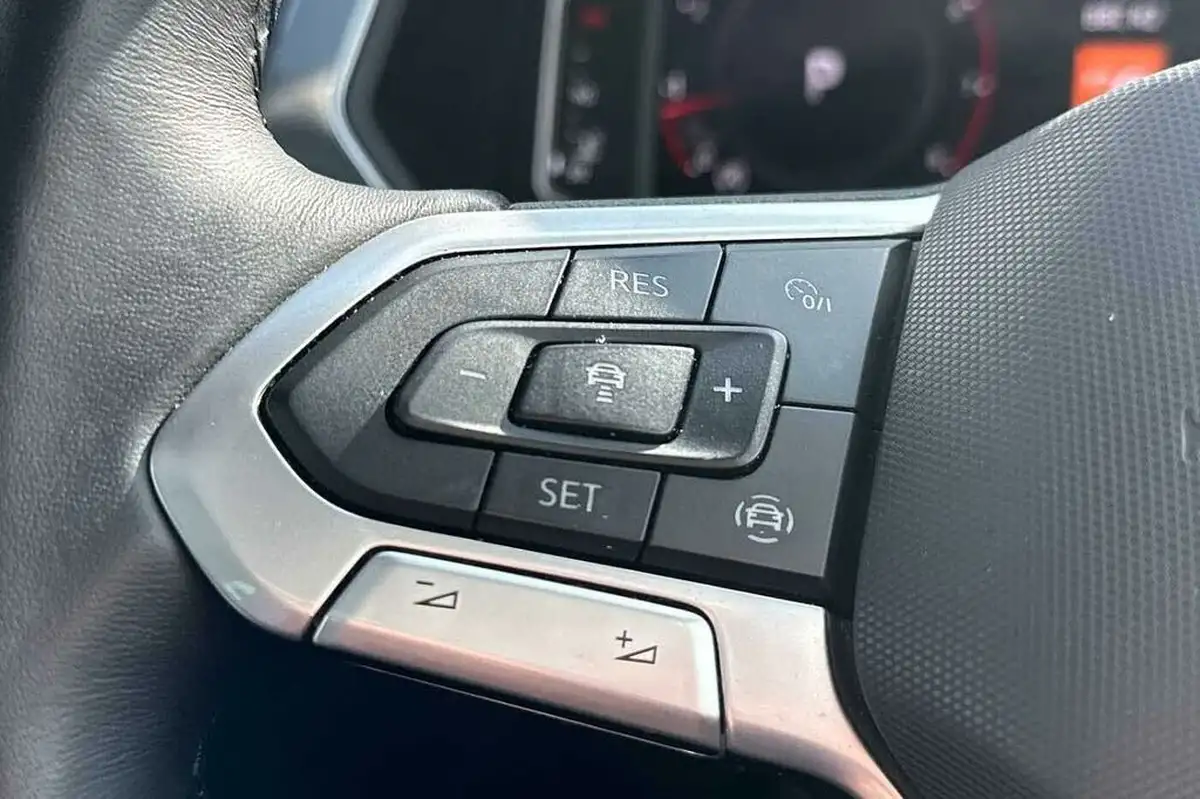 2020-volkswagen-tiguan-15-tsi-elegance-big-13