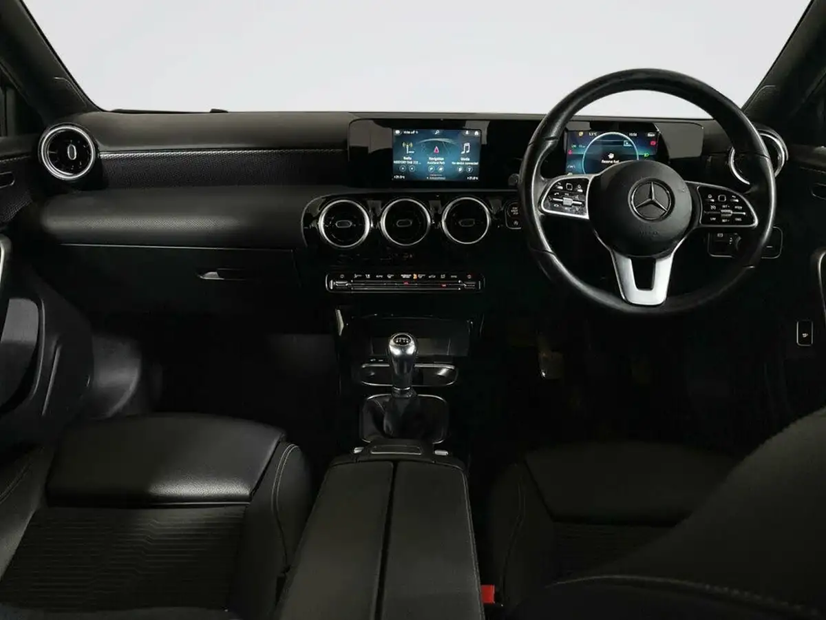 2020-mercedes-benz-a-class-13-a200-sport-saloon-4d-big-2