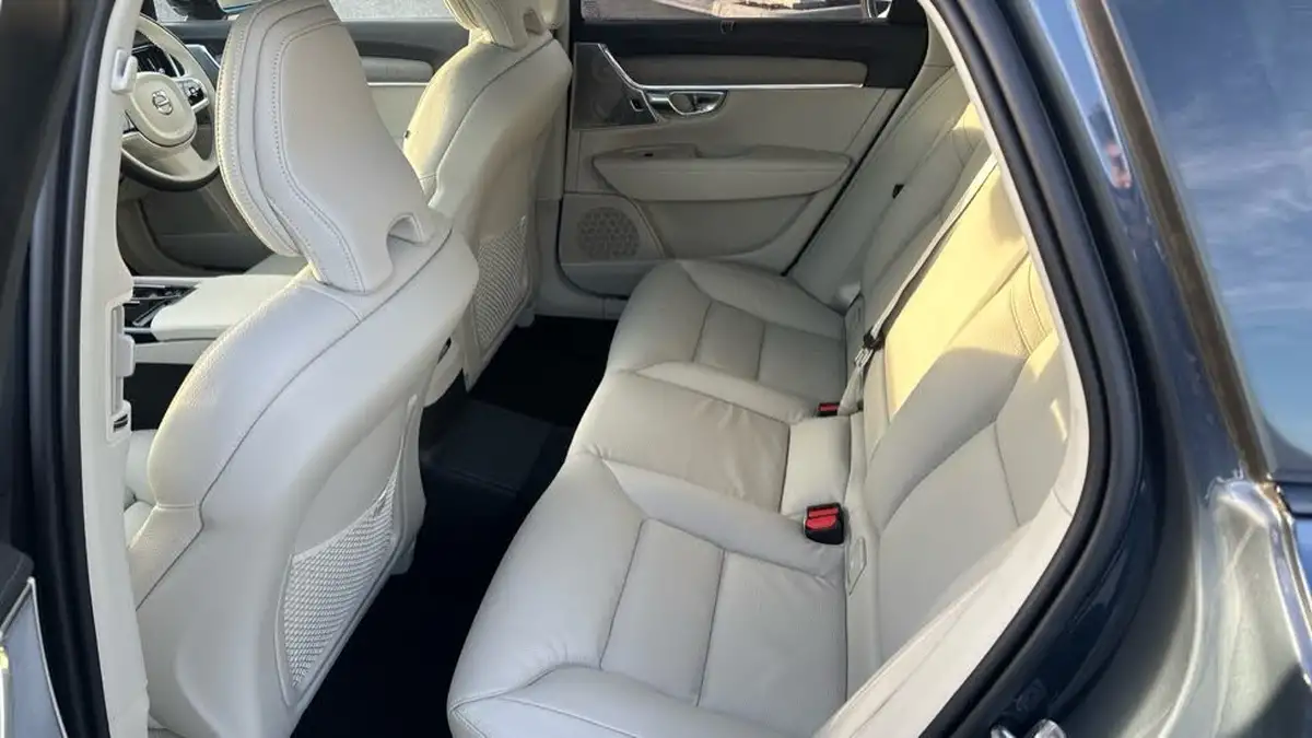 2025-volvo-v90-20-t8-ultra-big-9