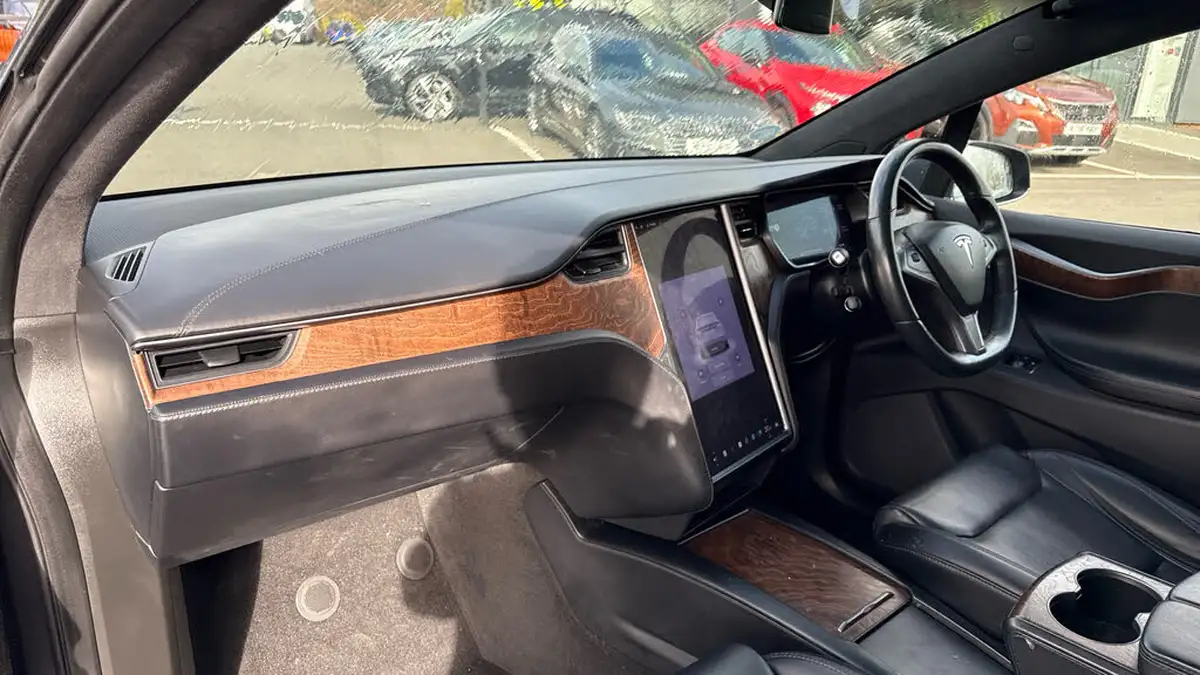 2020-tesla-model-x-e-long-range-big-9