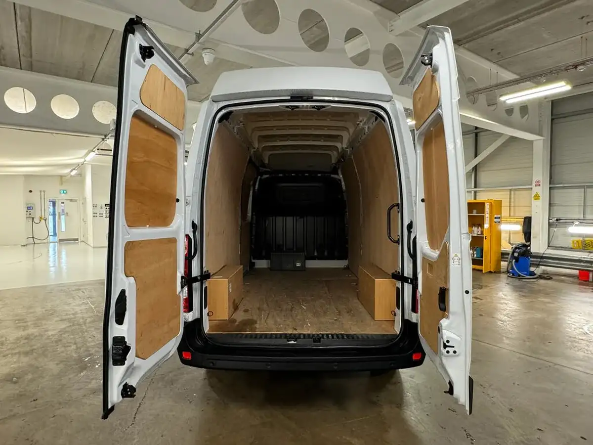 2023-renault-master-23dci-lh35-150-business-big-5
