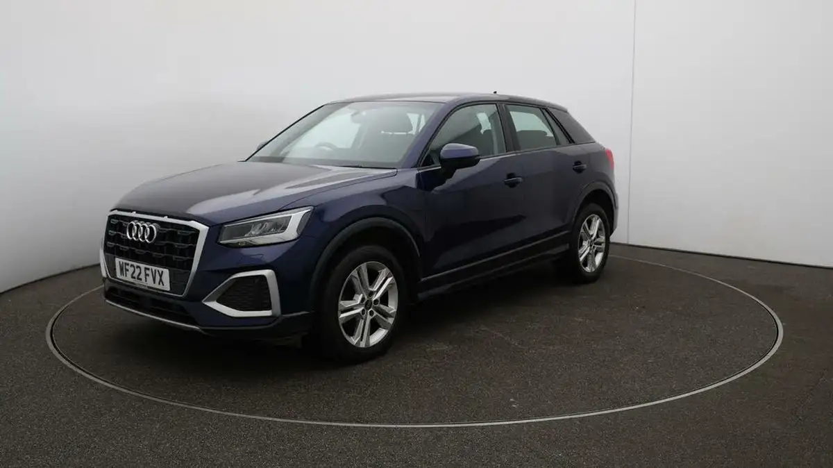2022-audi-q2-10-30-tfsi-sport-big-3