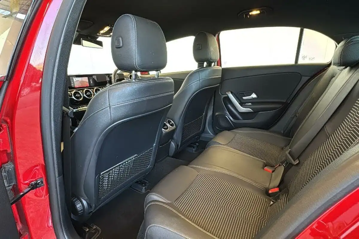 2018-mercedes-benz-a-class-15d-a180d-sport-116ps-executivess-hatchback-5d-7g-dct-big-11