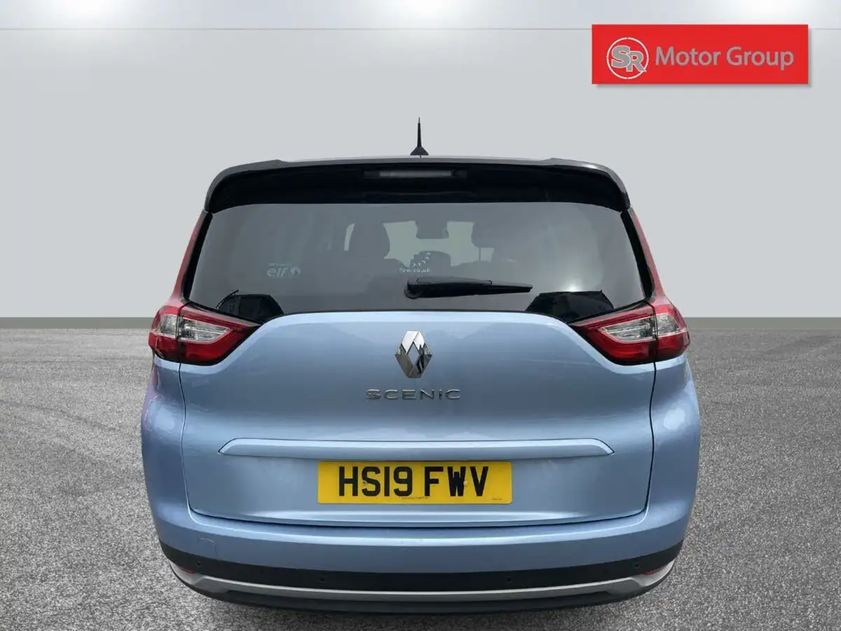 2019-renault-grand-scenic-13-tce-iconic-big-8