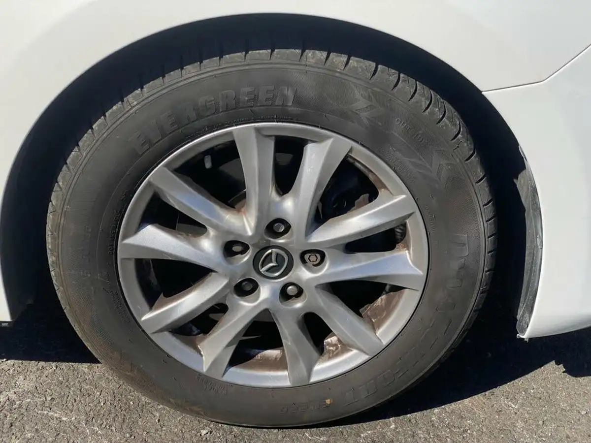 2015-mazda-mazda3-20-se-l-nav-hatchback-5d-big-26