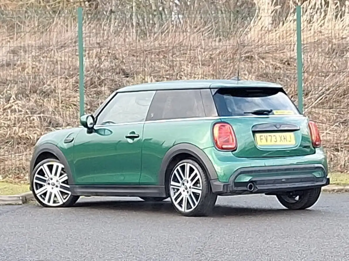 2024-mini-cooper-15-cooper-exclusive-premium-auto-hatchback-3d-auto-big-1