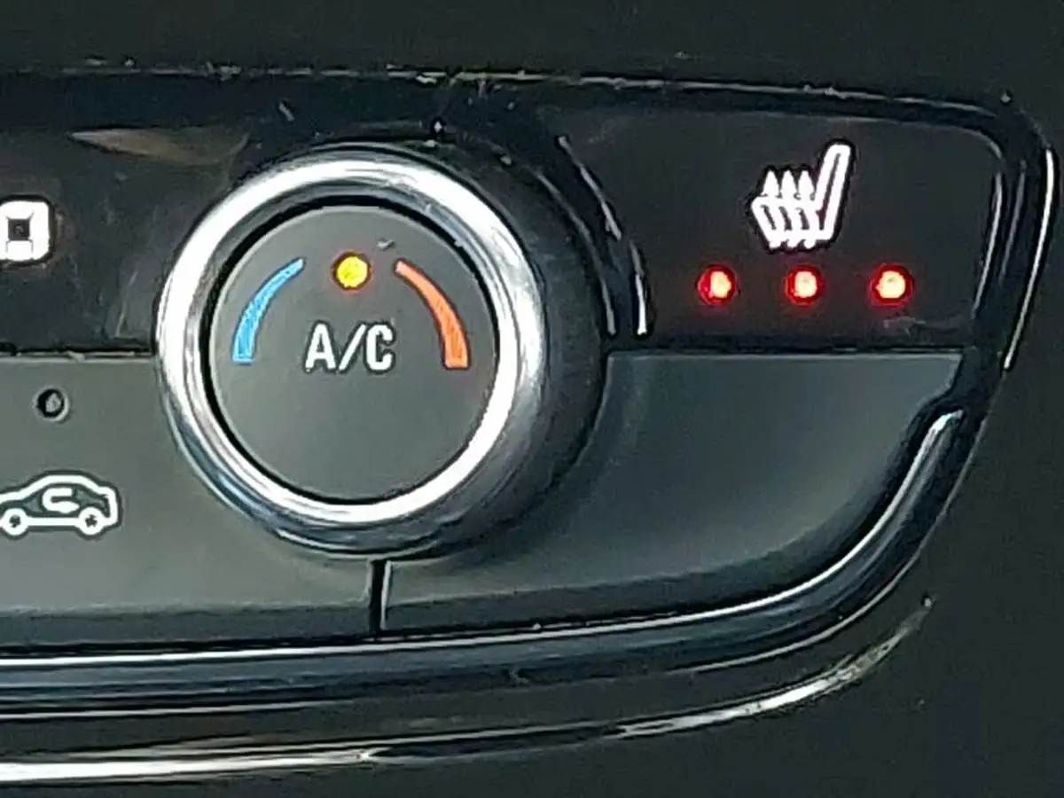 2022-vauxhall-grandland-12-elite-big-15
