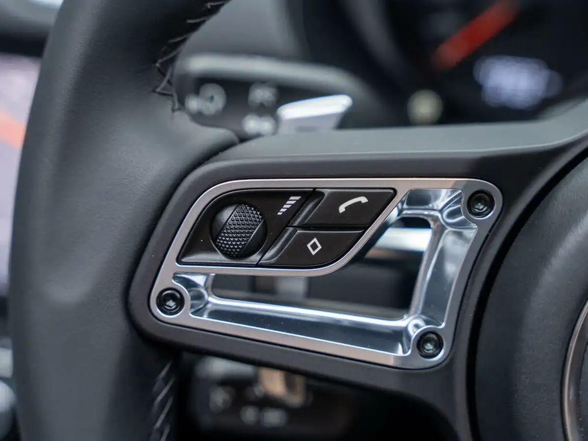 2016-porsche-boxster-718-25-boxster-s-pdk-big-17