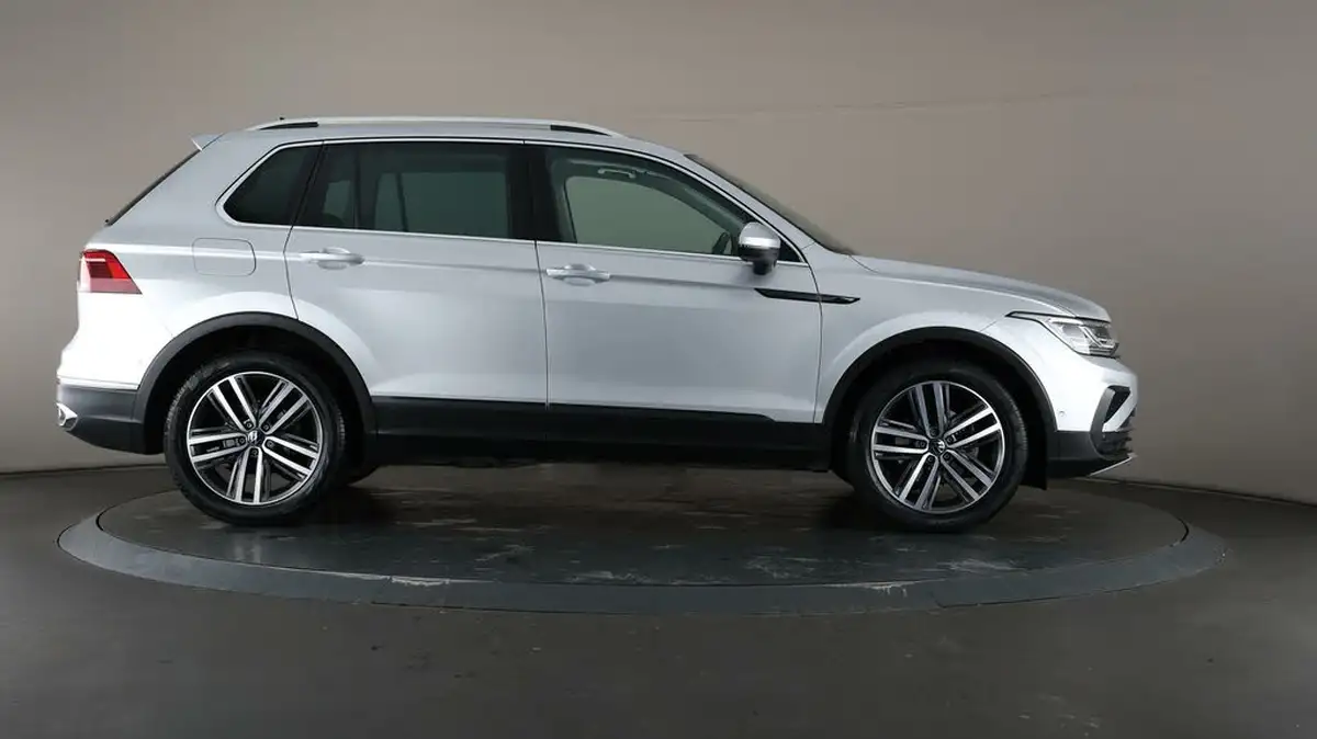 2020-volkswagen-tiguan-15-tsi-elegance-big-52