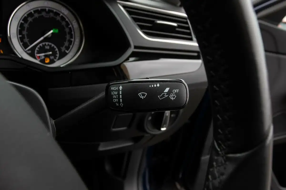 2018-skoda-superb-20-tsi-laurin-klement-280ps-4x4-ss-hatchback-big-18