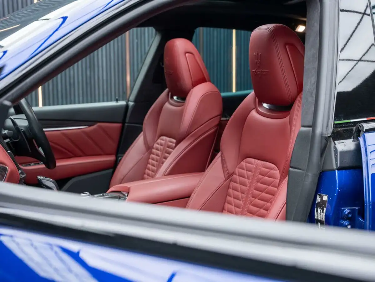 2022-maserati-levante-38-trofeo-big-41
