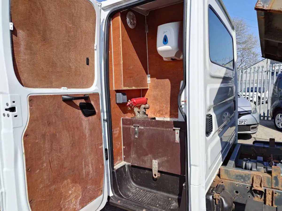 2019-iveco-daily-c-class-23td-35c14-mwb-35c14d-eu6-3450-crewcab-chassis-big-20
