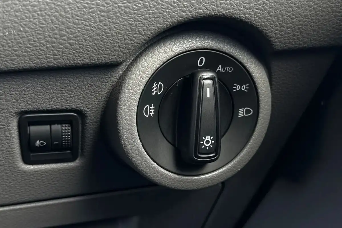 2024-volkswagen-transporter-big-35