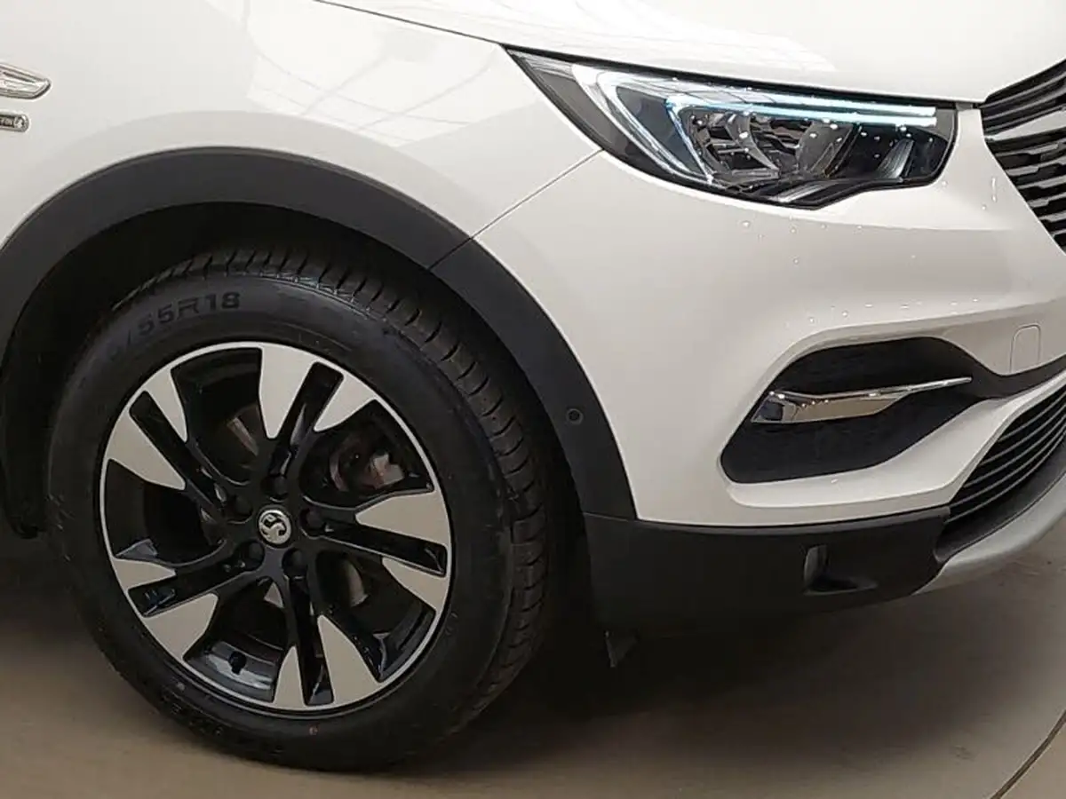 2021-vauxhall-grandland-x-12-griffin-big-8