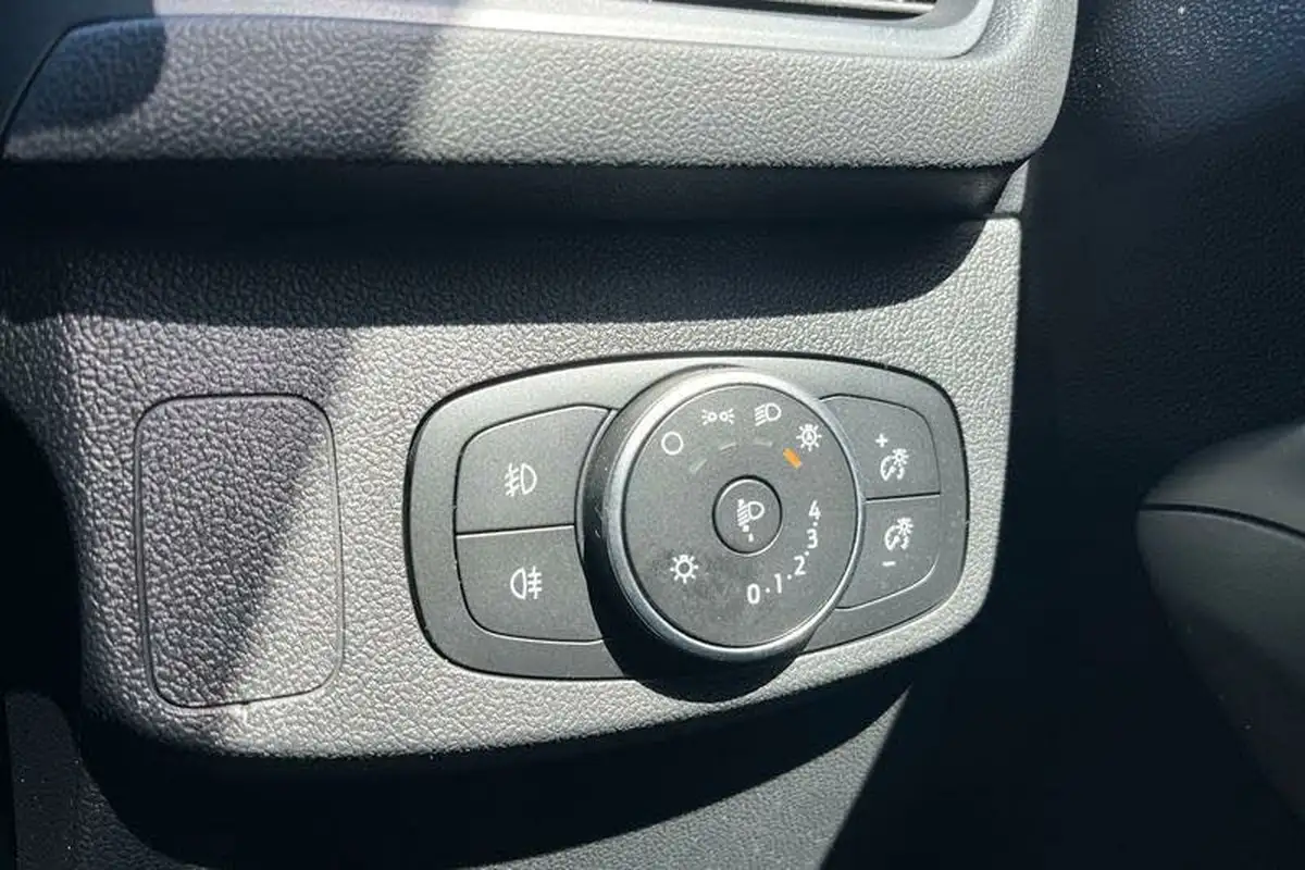 2021-ford-focus-big-23