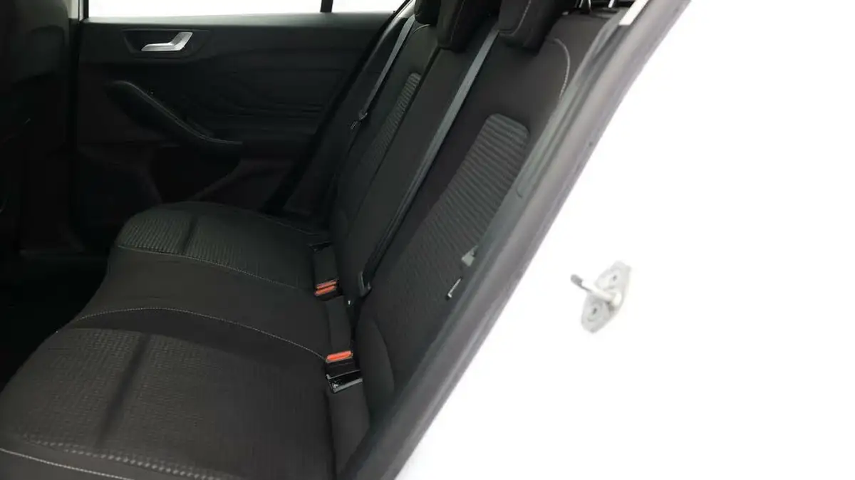 2020-ford-focus-15-zetec-120ps-hatchback-auto-big-15