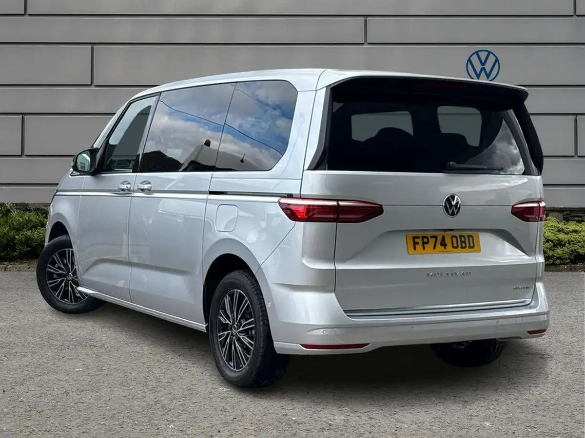 2024-volkswagen-multivan-14-tsi-style-standard-big-1
