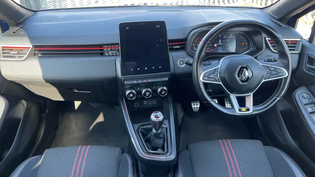 2021-renault-clio-10-tce-rs-line-90ps-big-10