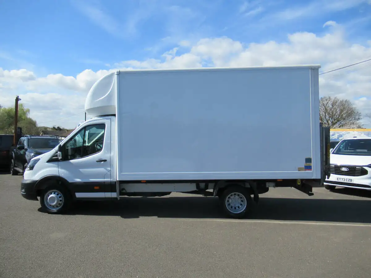 2021-ford-transit-20tdci-350-l2h1-leader-130pseu6dt-fwd-cab-big-2