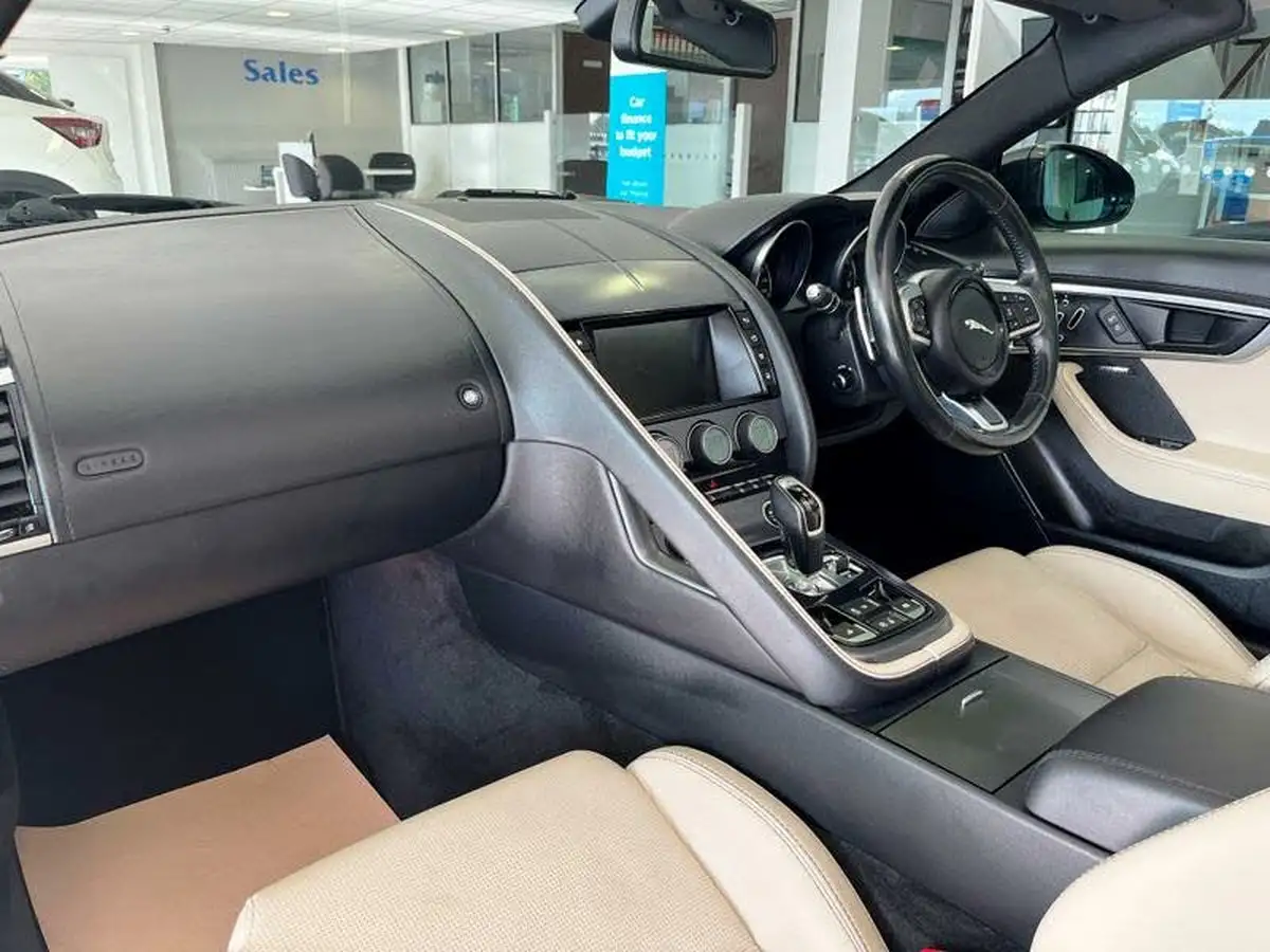 2017-jaguar-f-type-30-v6-sc-r-dynamic-380ps-awd-ss-convertible-auto-big-14