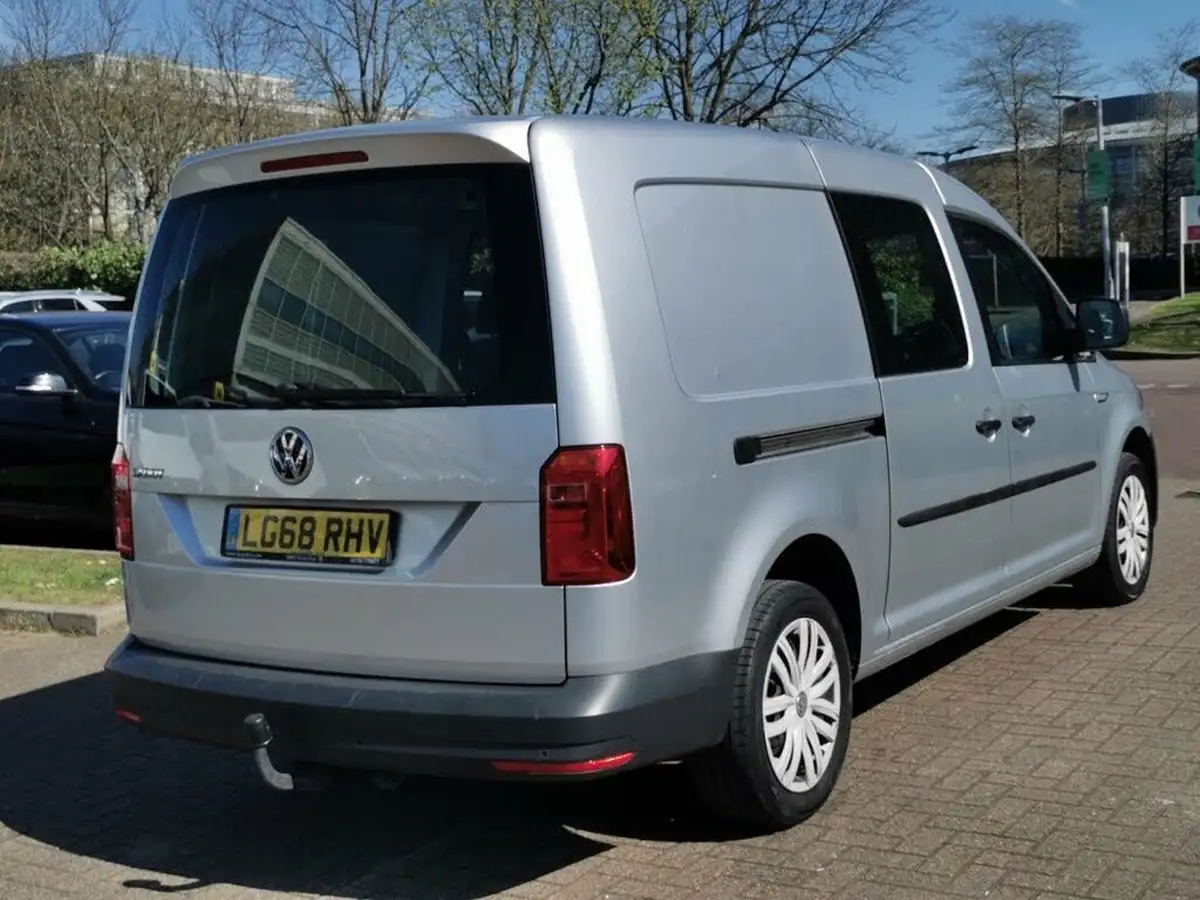 2018-volkswagen-caddy-maxi-20tdi-maxi-102ps-seats-1968cc-big-5