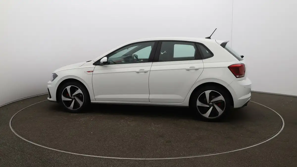 2021-volkswagen-polo-20-tsi-gti-big-50
