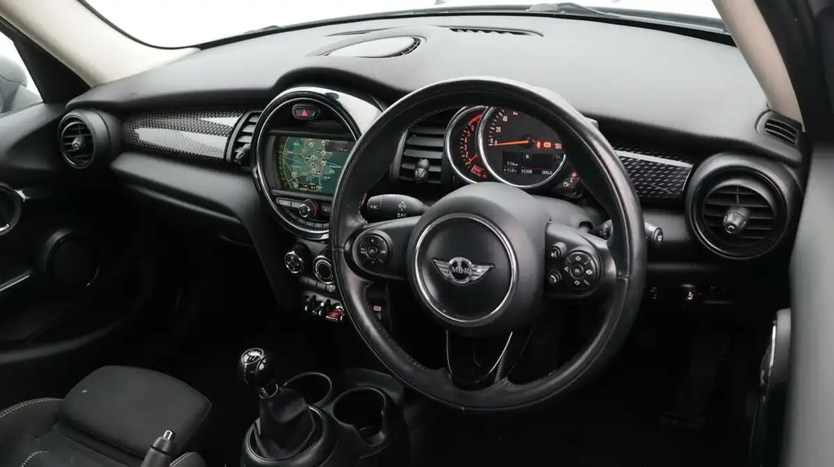 2018-mini-cooper-20-cooper-s-series-ii-ss-hatchback-5d-big-9