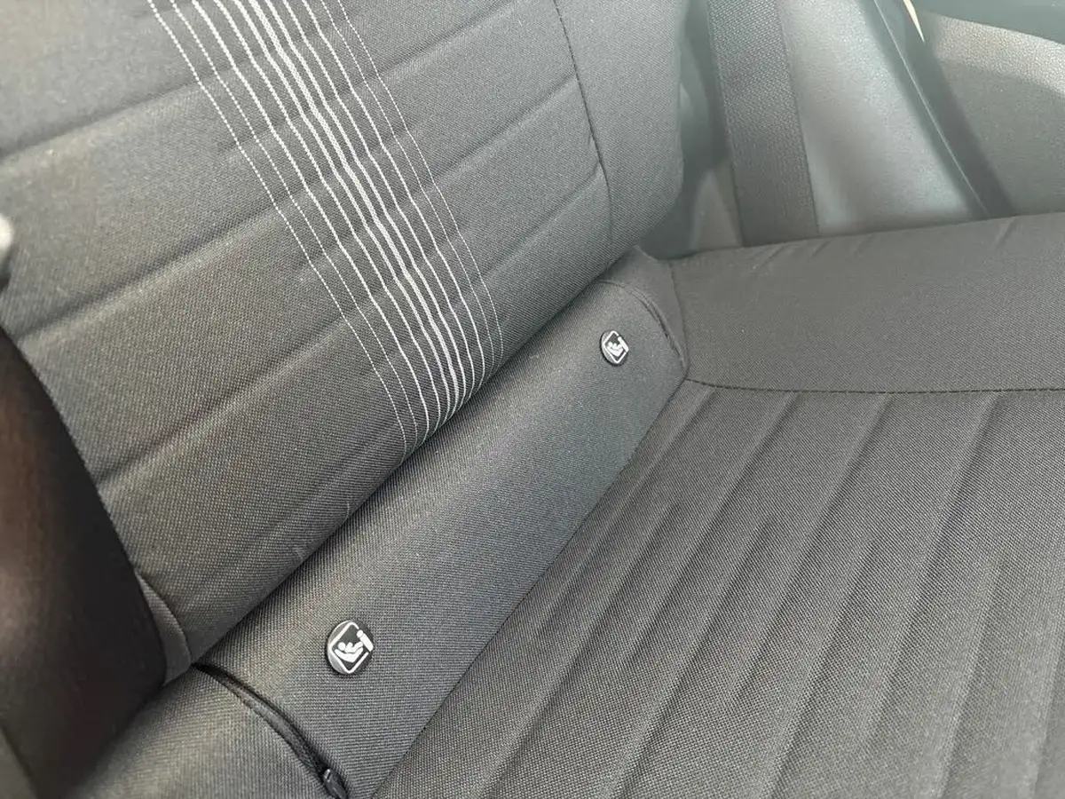 2022-hyundai-i10-12-premium-auto-big-32
