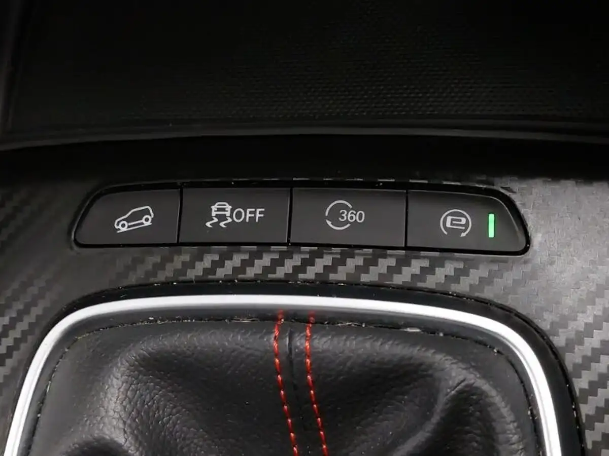 2023-mg-zs-suv-15-vti-tech-exclusive-big-11