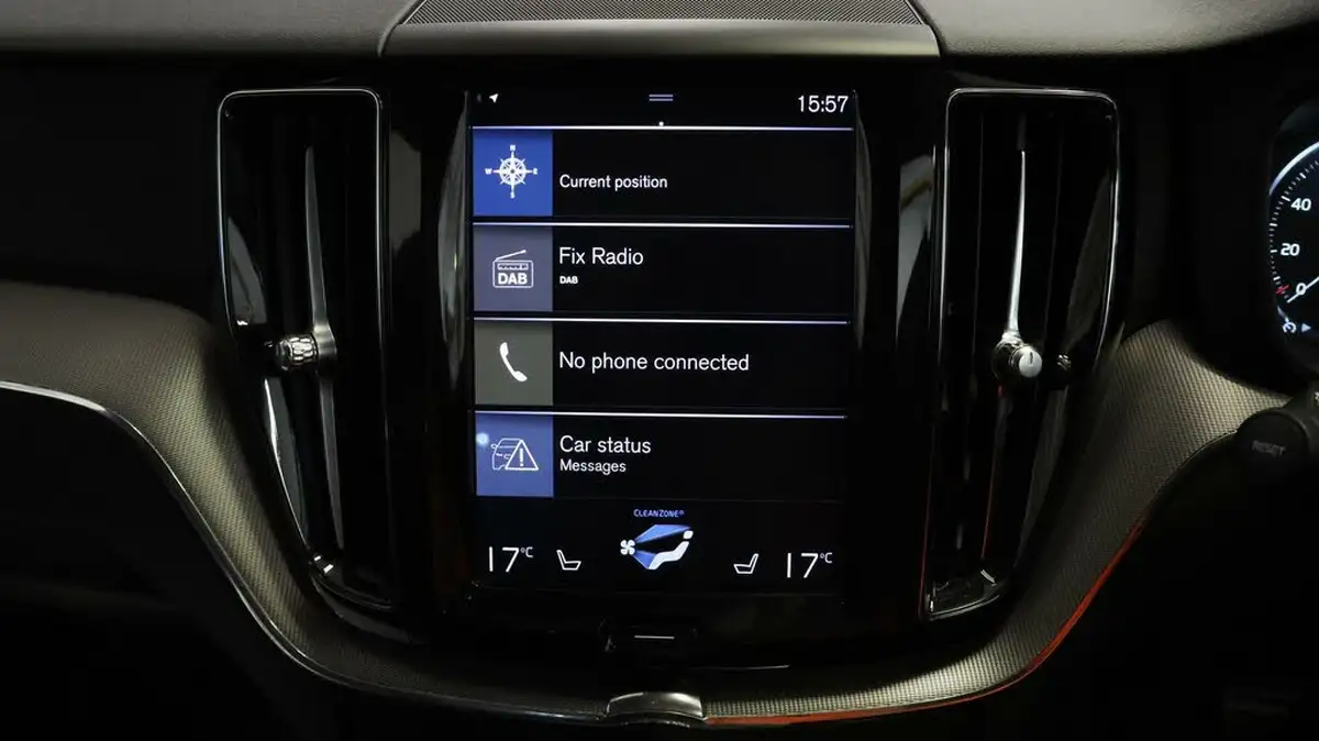 2018-volvo-xc60-20td-d4-r-design-4x4-geartronic-big-10