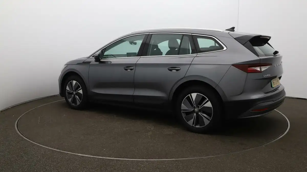 2022-skoda-enyaq-e-60-big-28