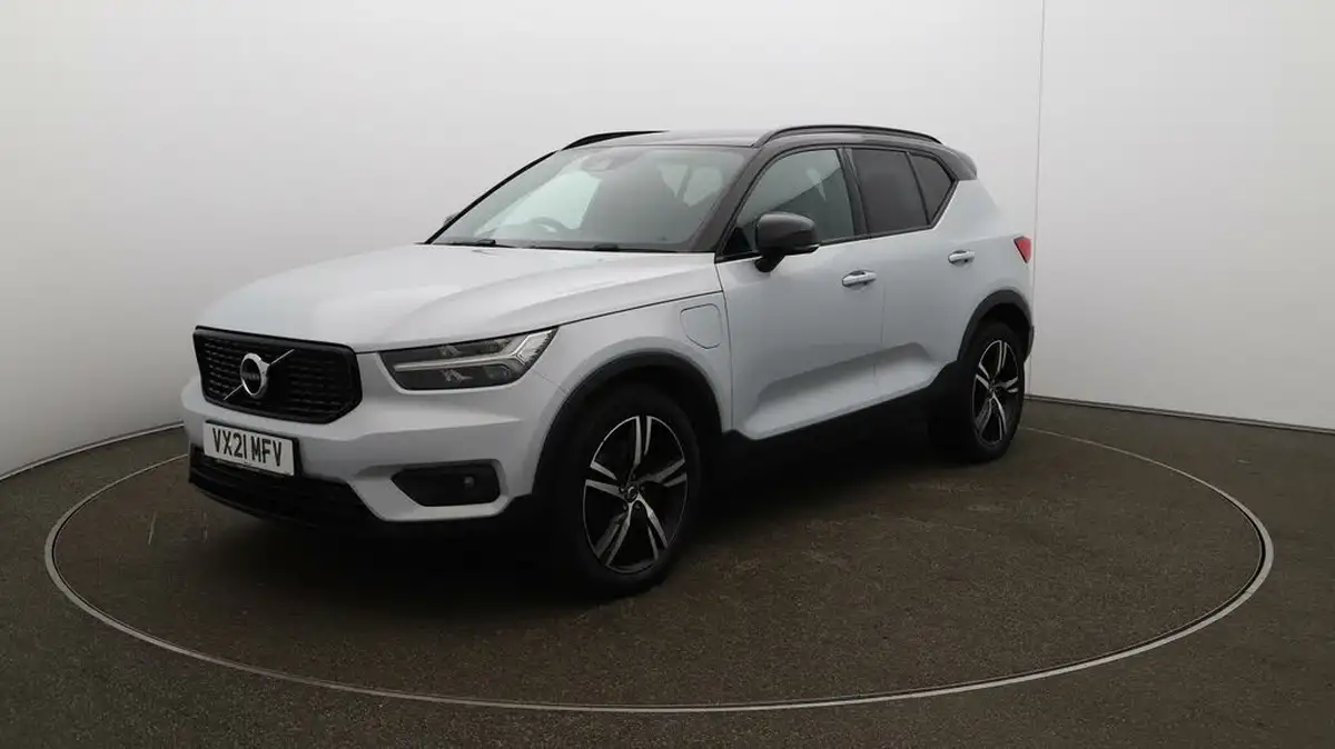 2021-volvo-xc40-15-t5-r-design-262bhp-big-3