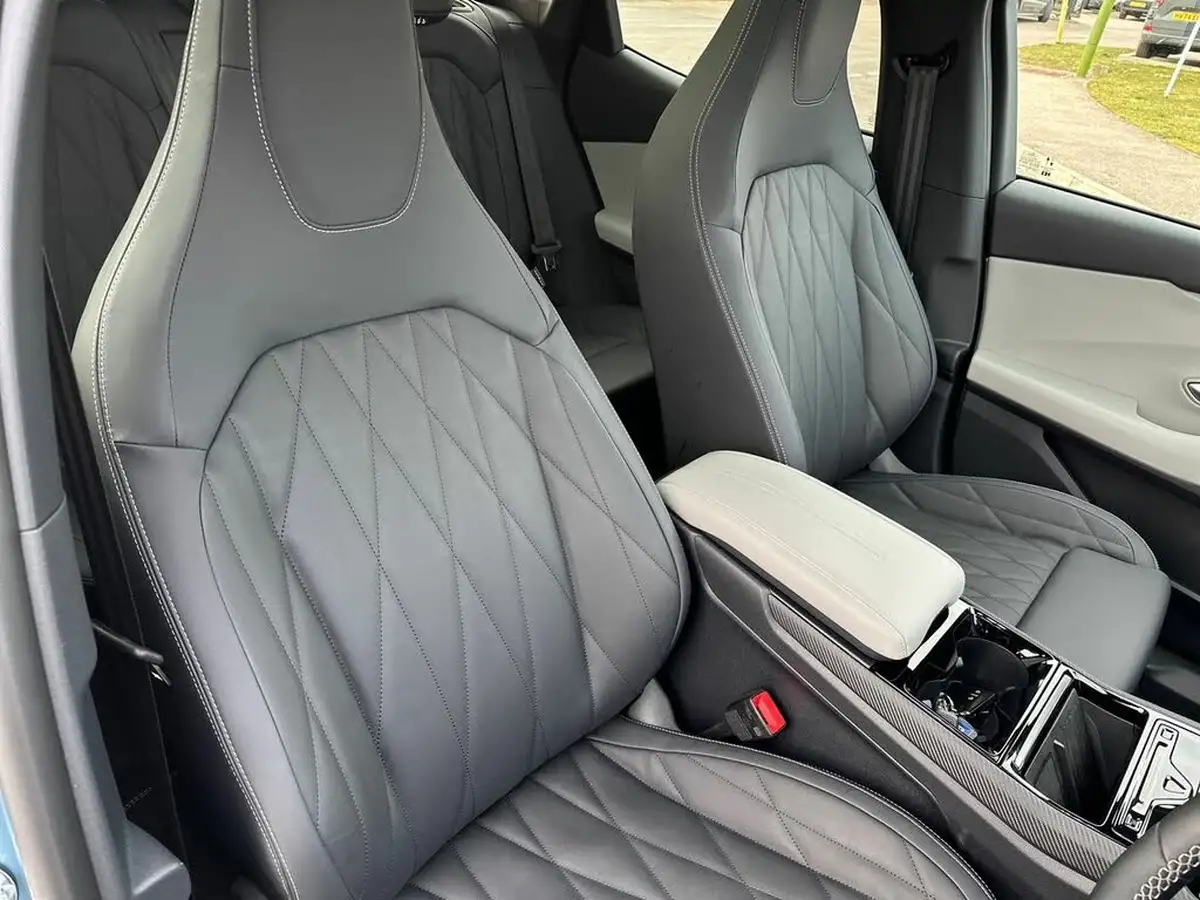 2024-ford-explorer-e-premium-286ps-77kwh-big-11
