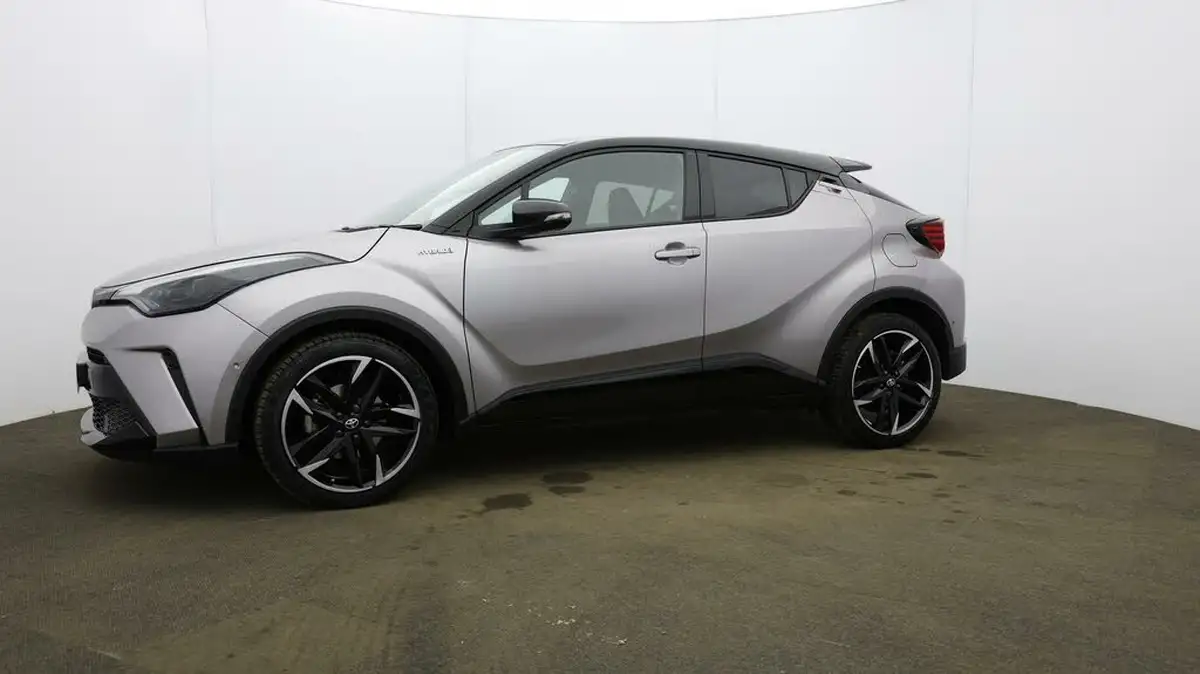 2021-toyota-c-hr-18-vvt-i-gr-sport-big-26
