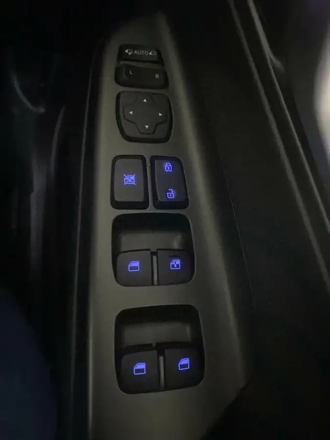 2021-hyundai-kona-16-gdi-ultimate-big-25